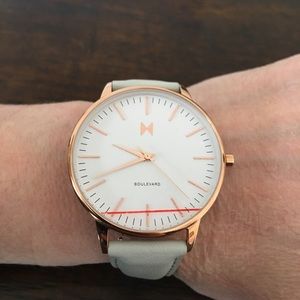 ♥️ MVMT Women’s Watch